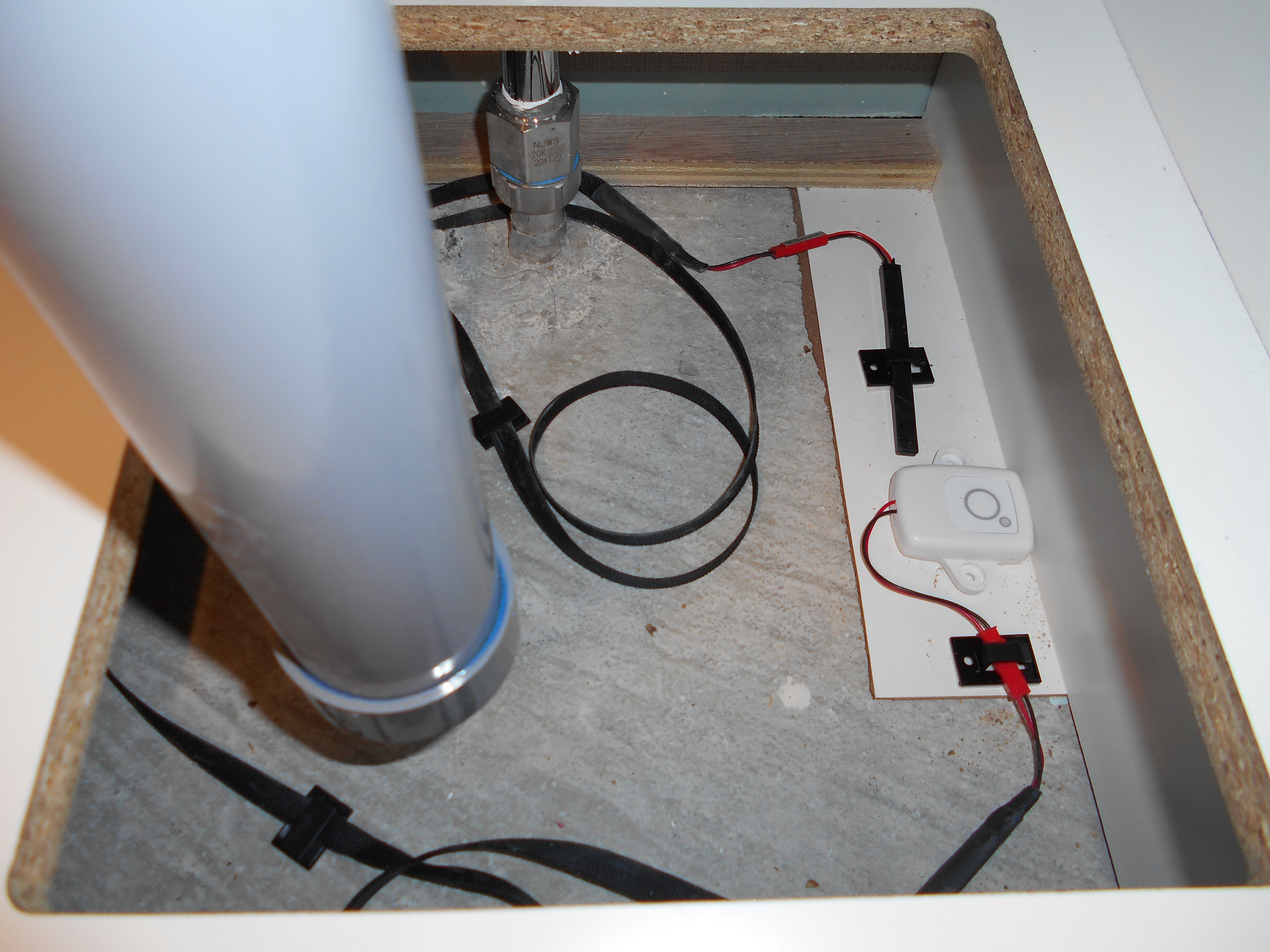 無線式漏水センサの設置イメージ